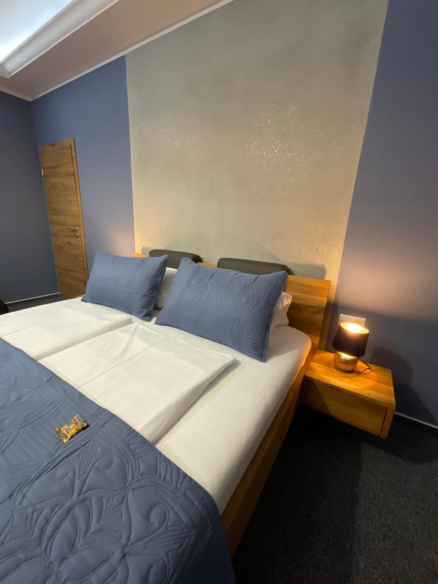 Hotel Residenz Luxury Apartments Metzingen  Ngoại thất bức ảnh