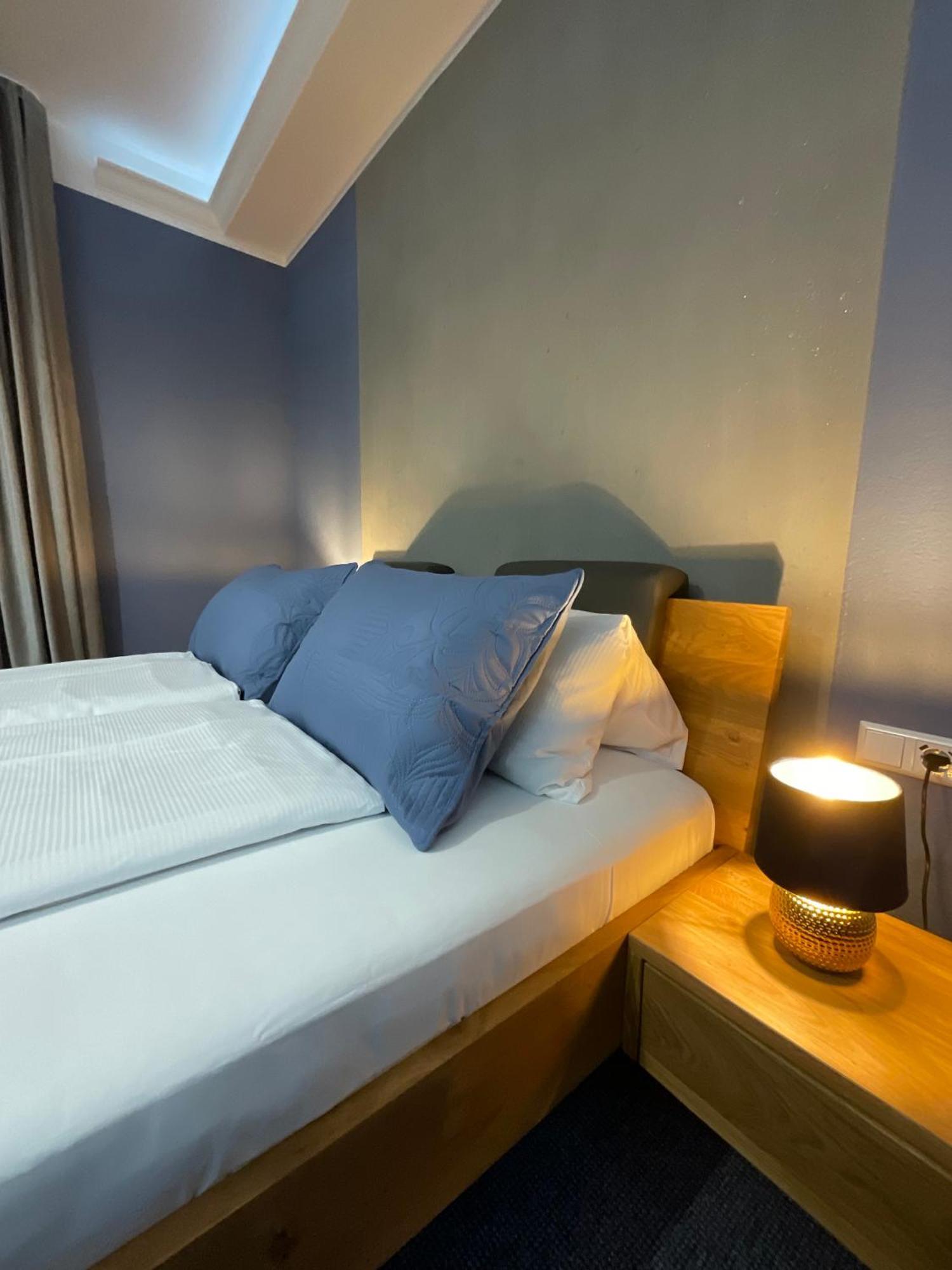 Hotel Residenz Luxury Apartments Metzingen  Ngoại thất bức ảnh