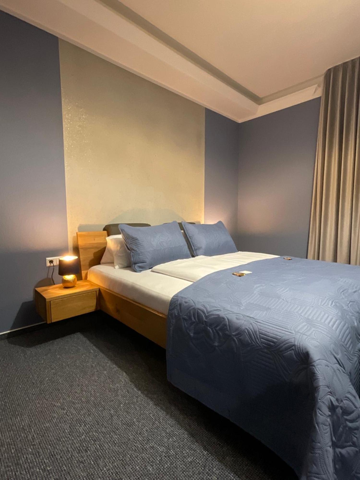 Hotel Residenz Luxury Apartments Metzingen  Ngoại thất bức ảnh
