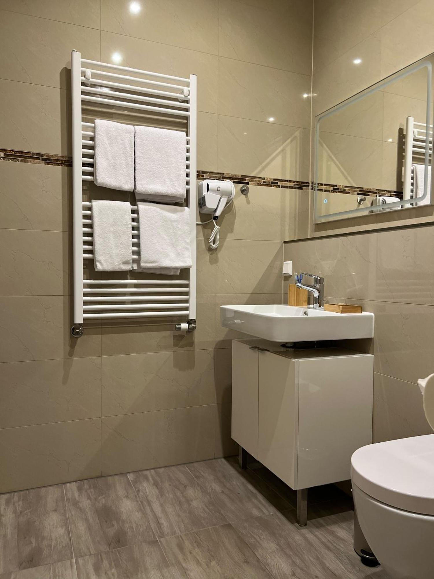 Hotel Residenz Luxury Apartments Metzingen  Ngoại thất bức ảnh