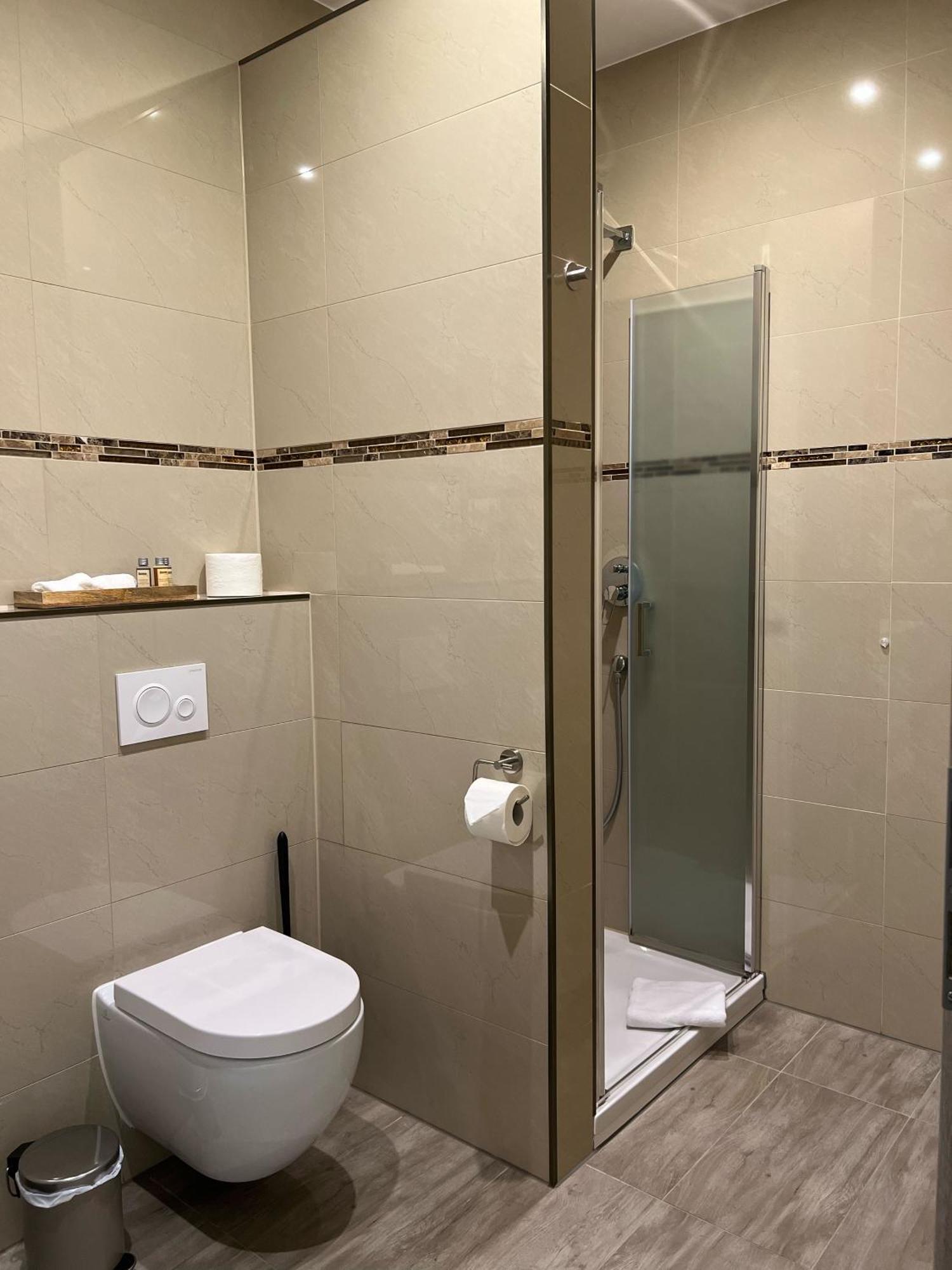 Hotel Residenz Luxury Apartments Metzingen  Ngoại thất bức ảnh